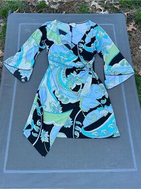 Vintage retro wrap dress mkm designs size medium black blue green floral spring